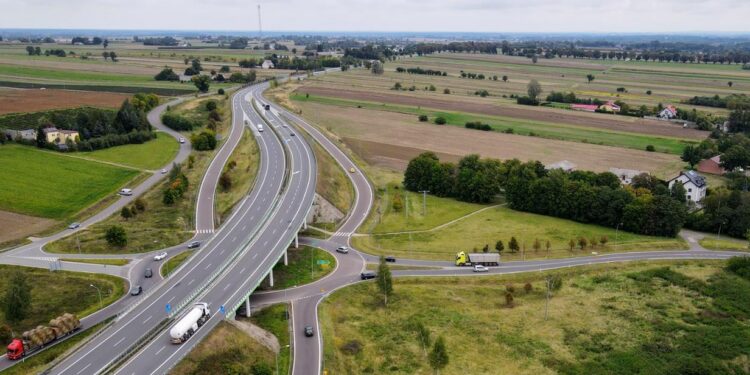 Podjęto decyzję ws. budowy S12 Piaski – Dorohucza