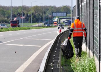 Droga to nie wysypisko – sprzątanie to nasz wspólny koszt