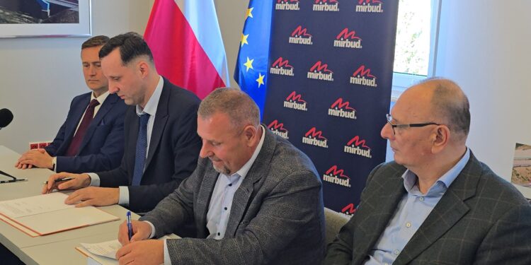 Podpisano umowę na budowę obwodnicy Wschowy i Dębowej Łęki