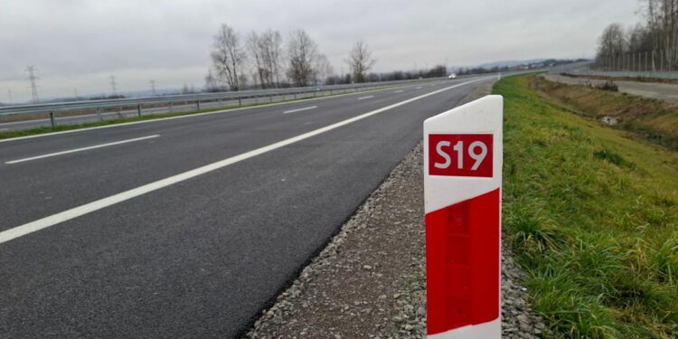 Otwarto dwa odcinki drogi ekspresowej S19