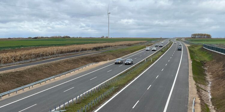 Jednego dnia udostępniono cztery odcinki nowych dróg