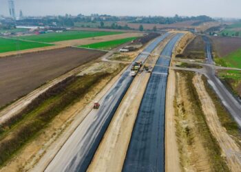 Budowa drogi ekspresowej S1 nabiera tempa