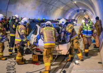 Przeprowadzono kompleksowe ćwiczenia ratownicze w tunelach na S1