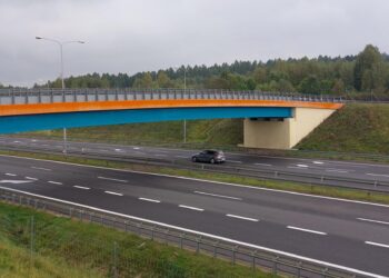 Otwarto wiadukt nad S7 w Kajetanowie