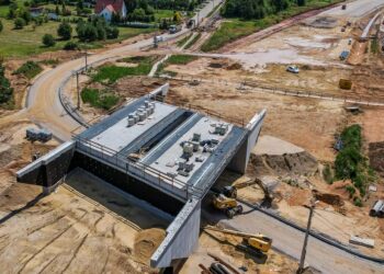 Budowa obwodnicy Morawicy – półmetek inwestycji